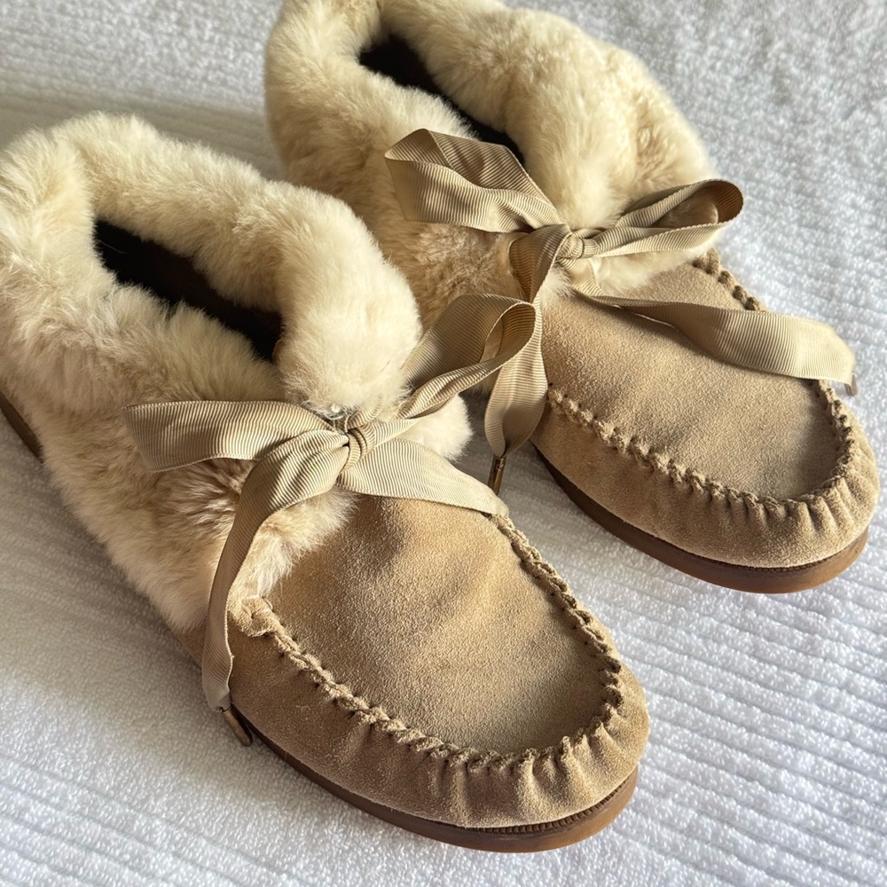 Tory Burch Rabbit Fur Slippers size 9